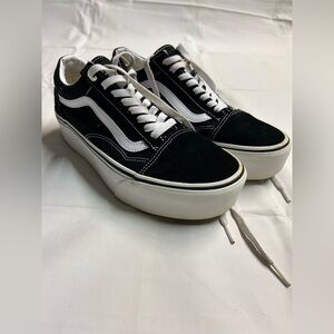 Vans Women’s Platform lace ups